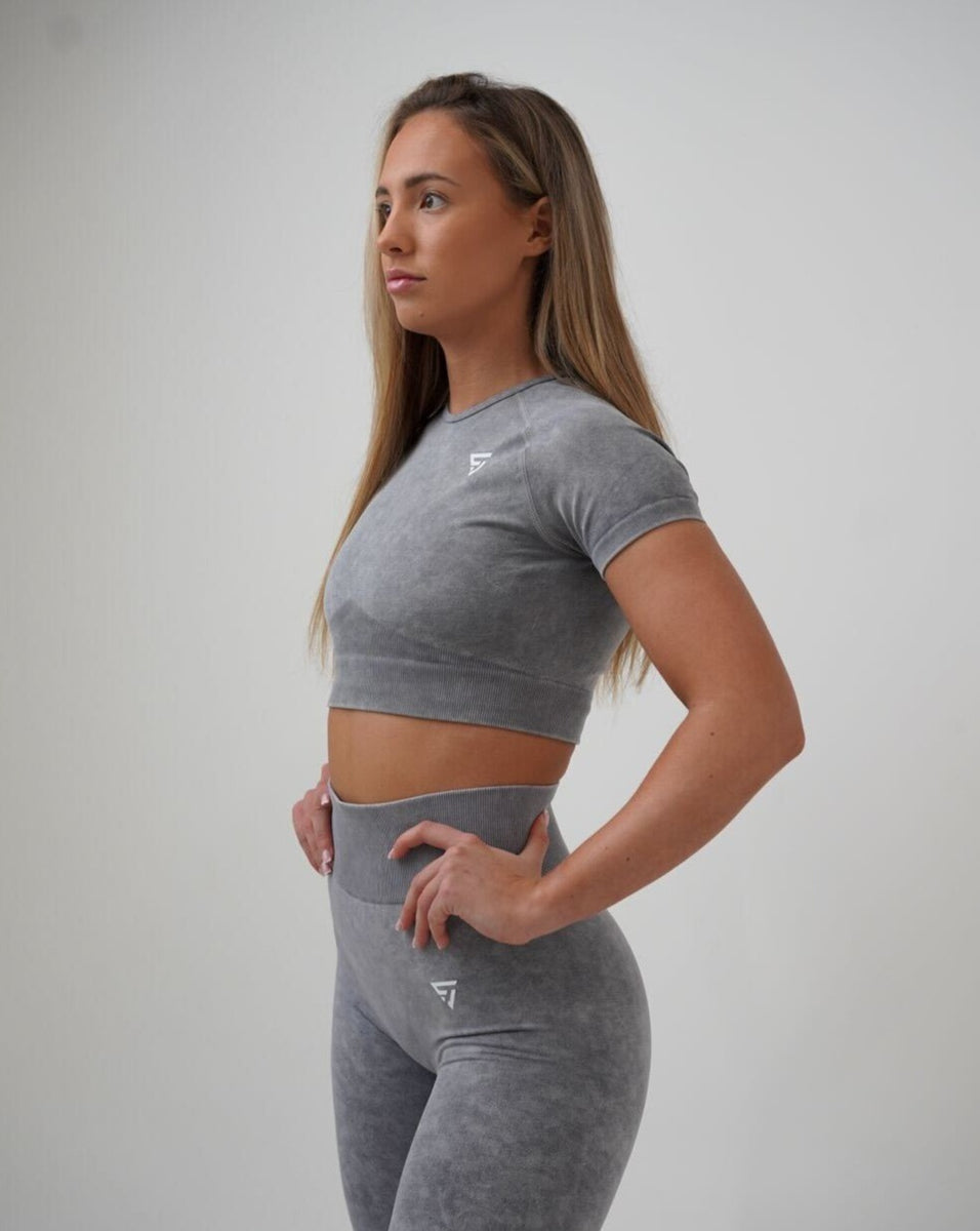 NEW SEAMLESS LEGGINGS IN BLACK – Sharpfituk