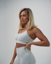 Load image into Gallery viewer, NEW SEAMLESS SPORTS BRA IN LIGHT GREY
