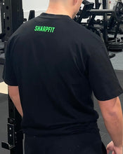 Load image into Gallery viewer, SHARPFIT OVERSIZED TRAINING TEE - BLACK/GREEN
